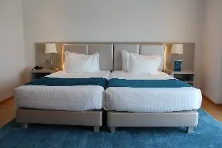 Hotel Opohotel Porto Aeroporto 4*