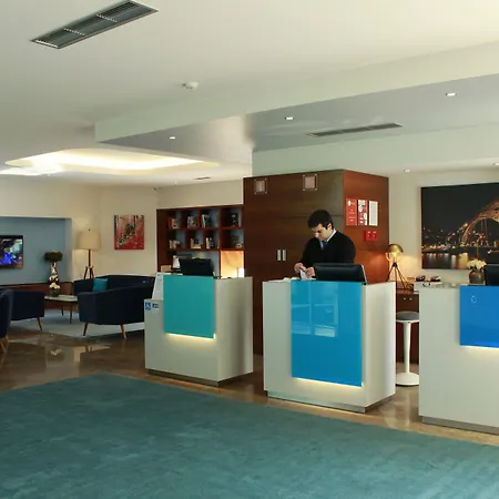 Ap Aeroporto Porto 4* Maía