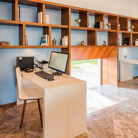 Ap Aeroporto Porto 4* Maía