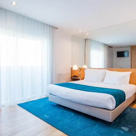Ap Aeroporto Porto Hotel 4*