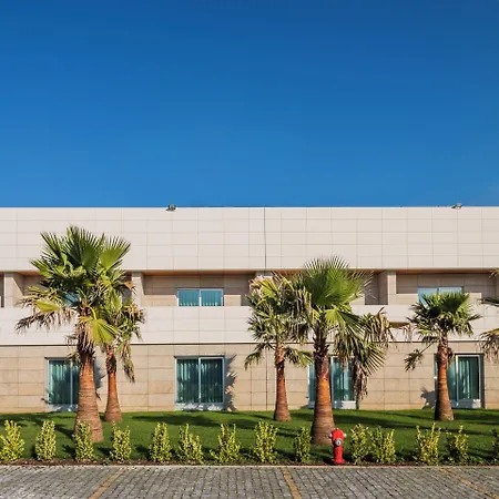Ap Aeroporto Porto Hotel Maía