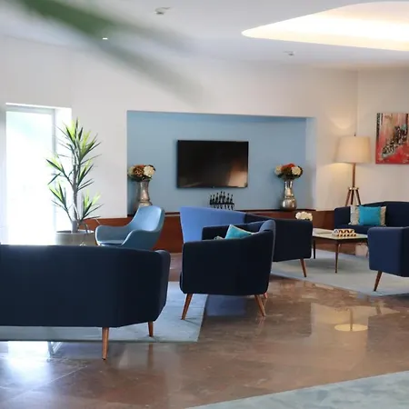 Hotel Opohotel Porto Aeroporto 4*