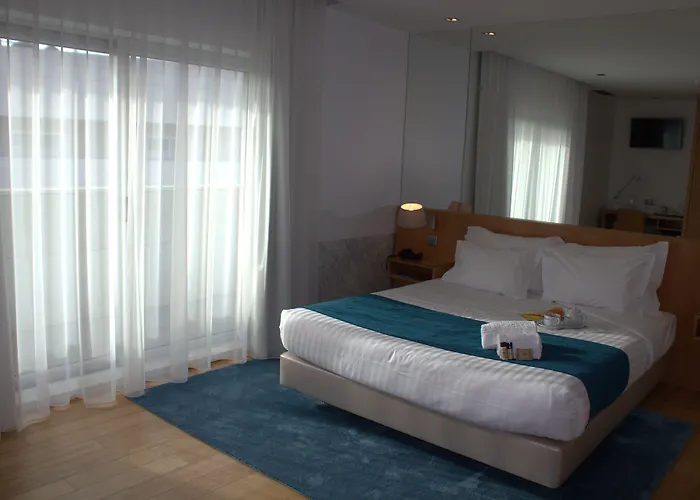 Ap Aeroporto Porto Hotel Maía