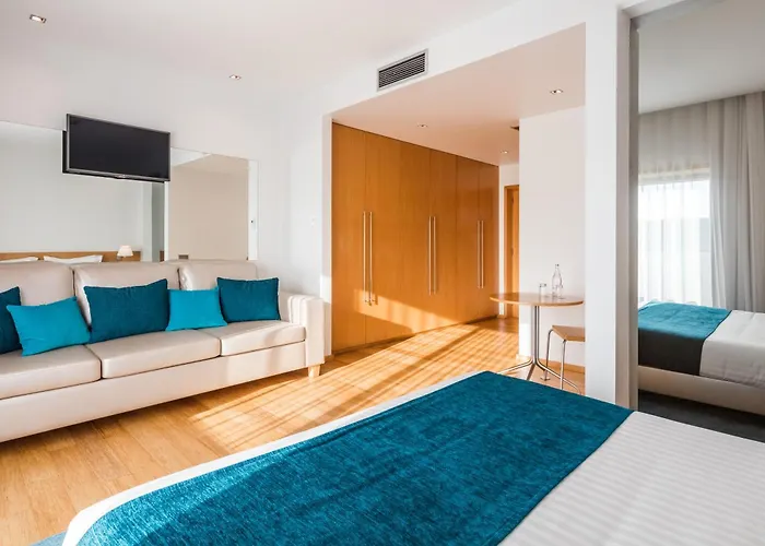 Hotel Ap Aeroporto Porto 4*