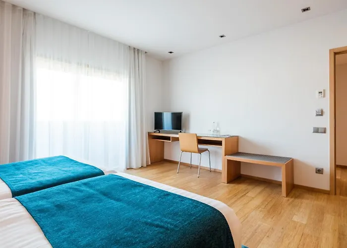 Hotel Ap Aeroporto Porto 4*