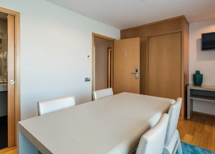 Hotel Ap Aeroporto Porto 4*