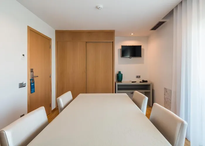 Ap Aeroporto Porto 4*