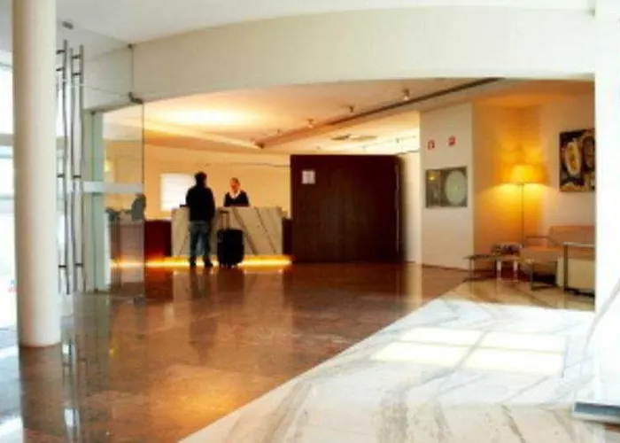 Ap Aeroporto Porto فندق Maía