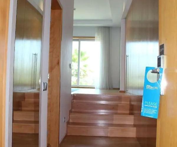 Ap Aeroporto Porto 4*